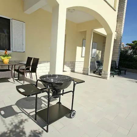 Apartment Ante-1 By Interhome *