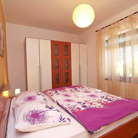 Apartment Ante-1 By Interhome *