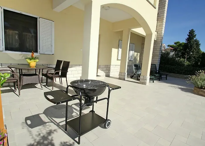 Apartment Ante-1 By Interhome *